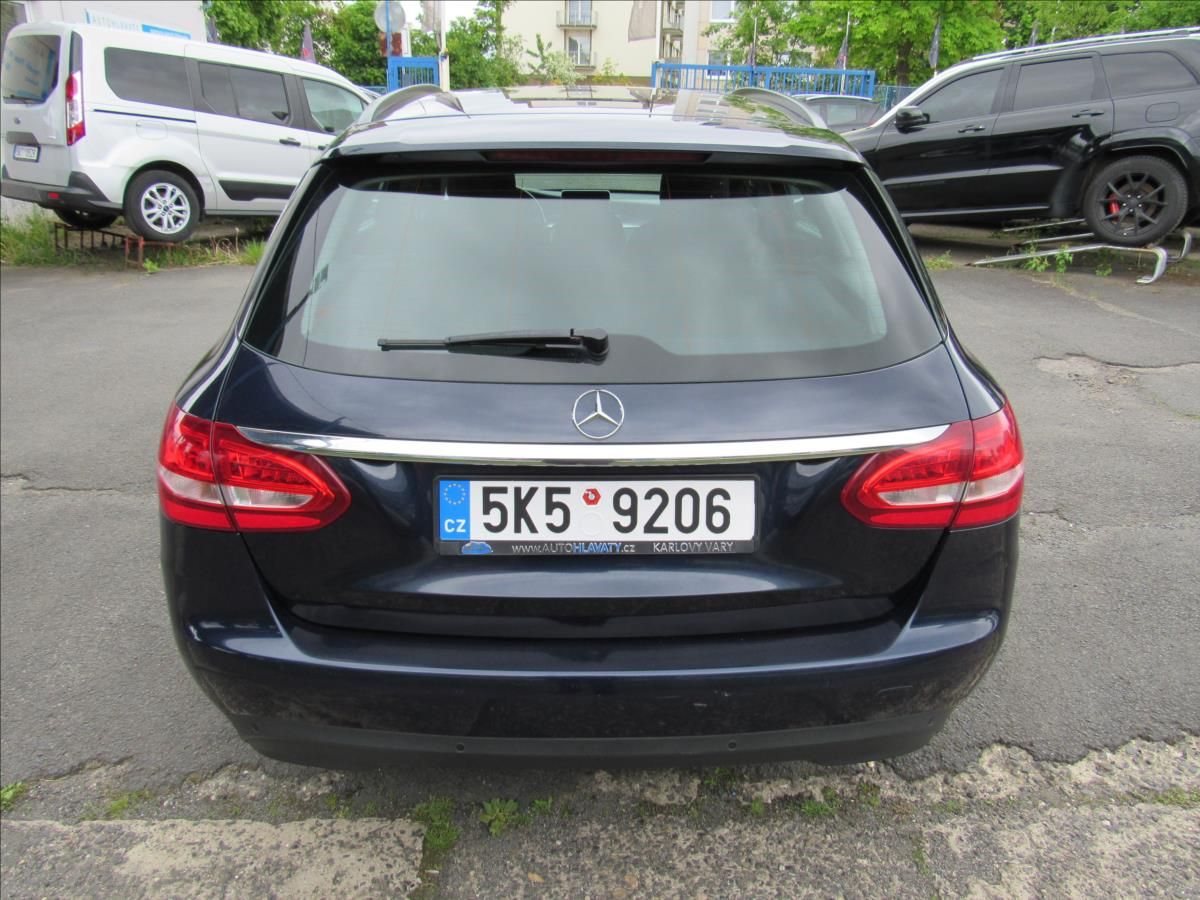 Mercedes-Benz Třídy C, 1,6 d C200 BlueTEC - fotka 5