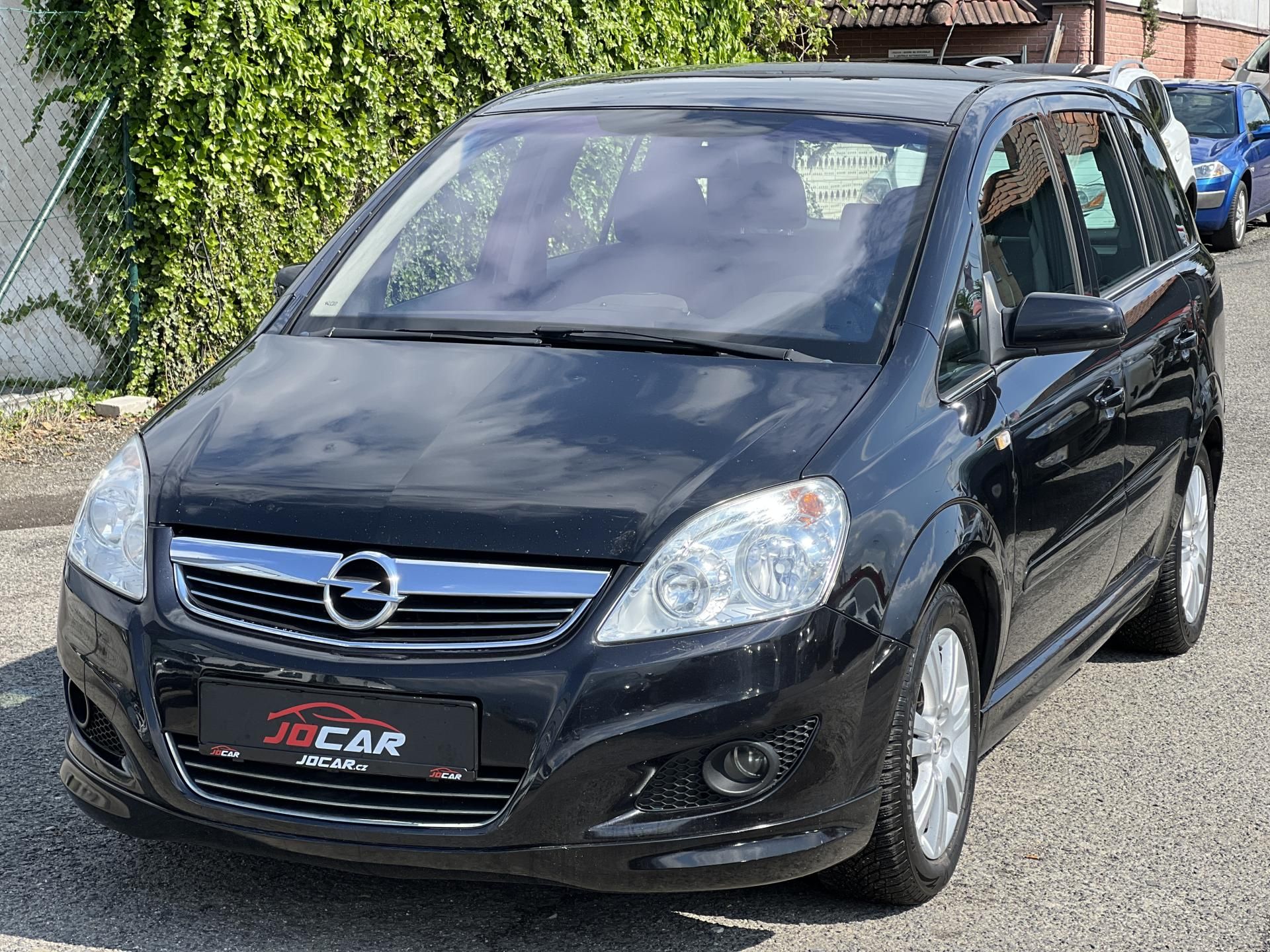 Opel Zafira, OPC paket 1.8i 16v LPG 7 MÍST