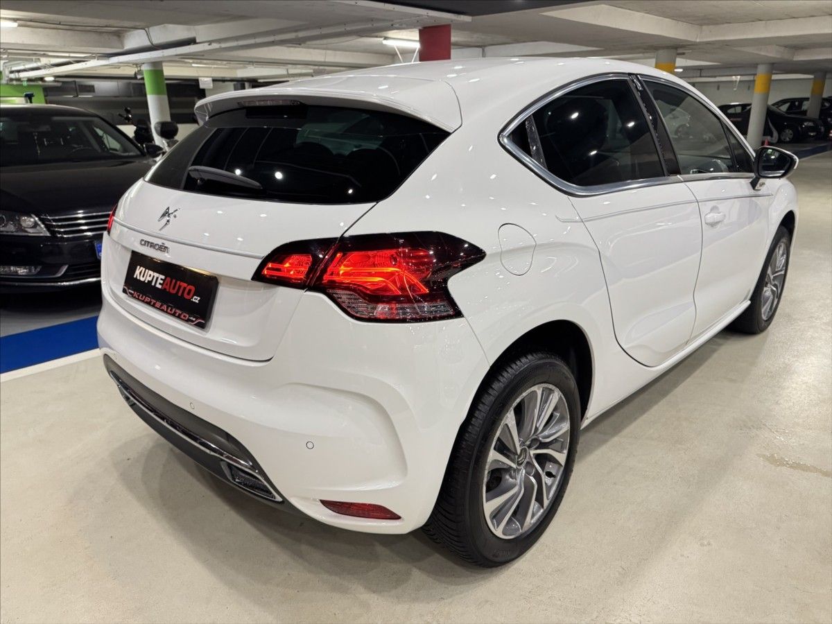 Citroën DS4, 1,6 THP  DS Automobile So Chic - fotka 6