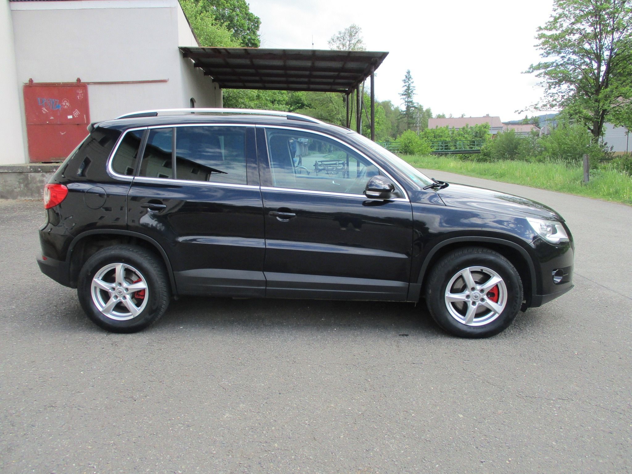 Volkswagen Tiguan, 2.0 TDi - tažné zařízení, 4x4 - fotka 6