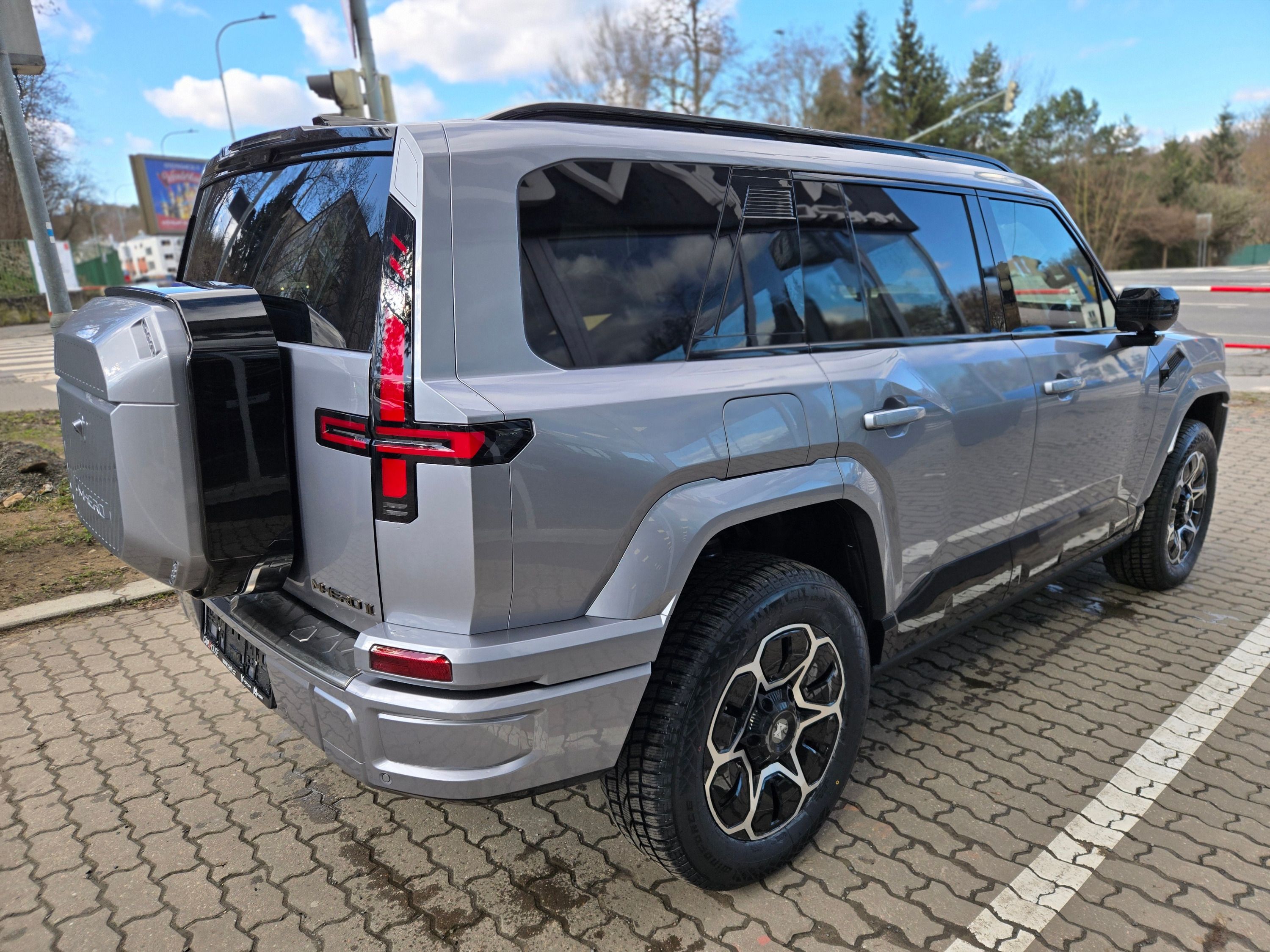 Dongfeng, MHERO 817 E1+a - fotka 5