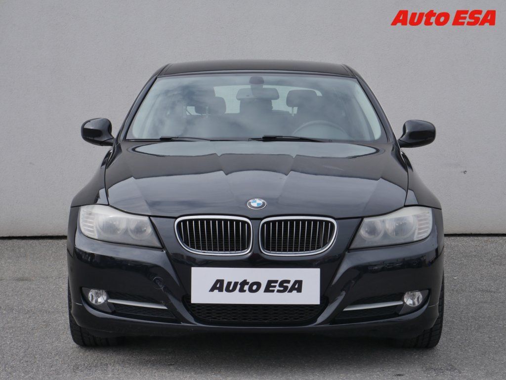 BMW Řada 3, 2.0 D 318d,AT,klima - fotka 2