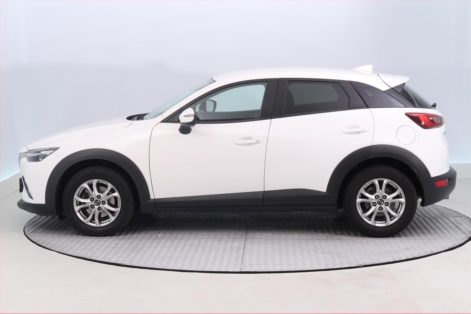 Mazda CX-3, 2.0 Skyactiv-G, Automat, Navi - fotka 3