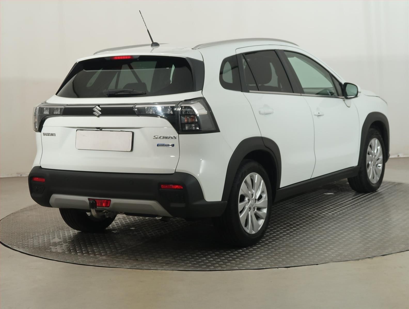 Suzuki SX4 S-Cross, 1.4 BoosterJet, 4X4, ČR,1.maj - fotka 5