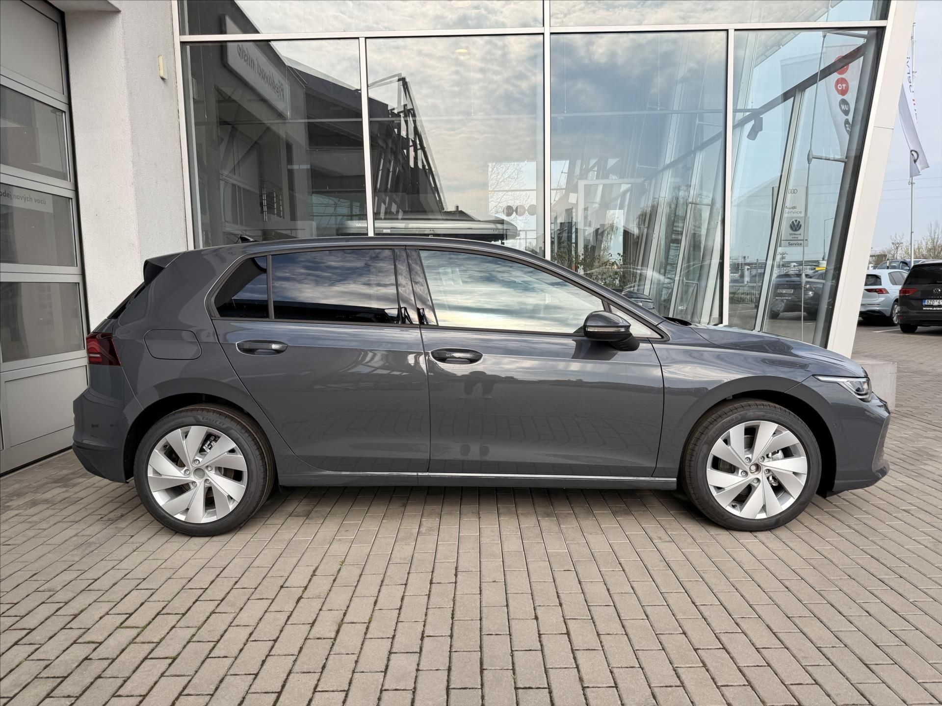 Volkswagen Golf, 1,5 TSI 85kW 6G  People - fotka 5