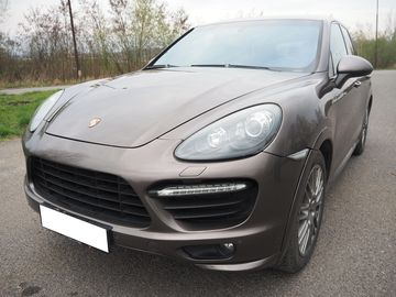 GTS 4.8 V8 PANORAMA, KŮŽE