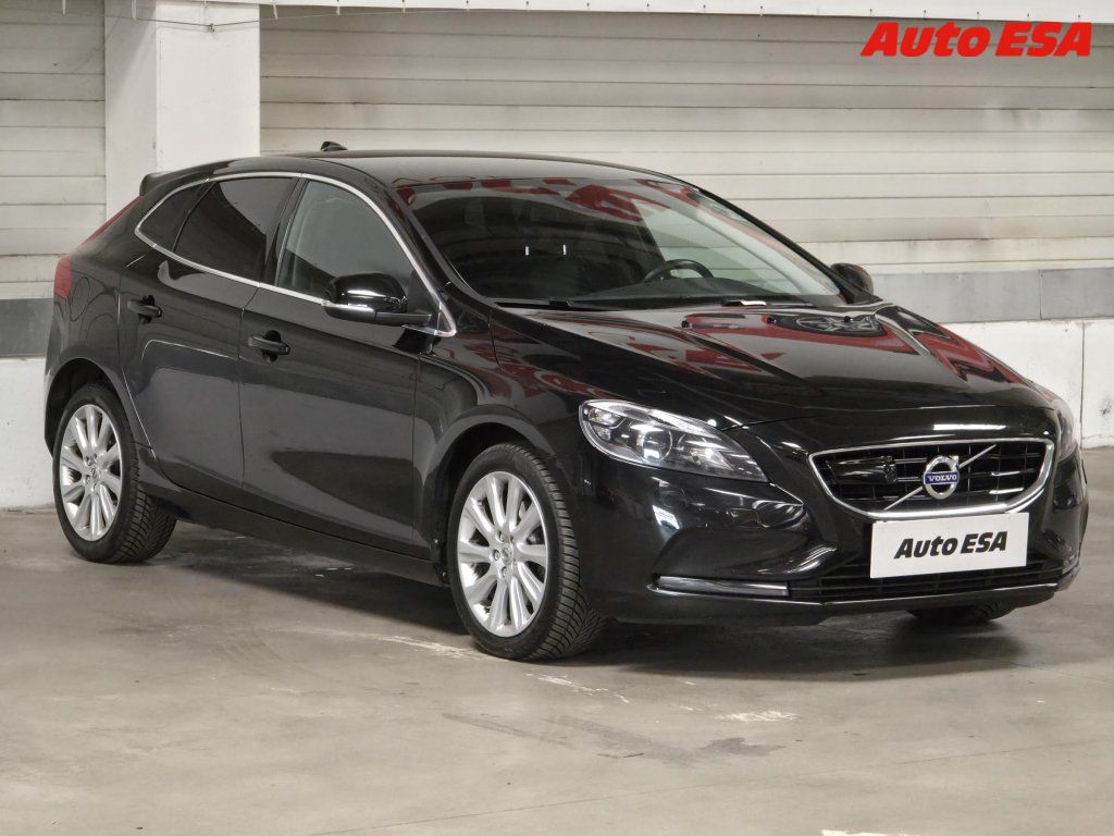 Volvo V40, 2.0.