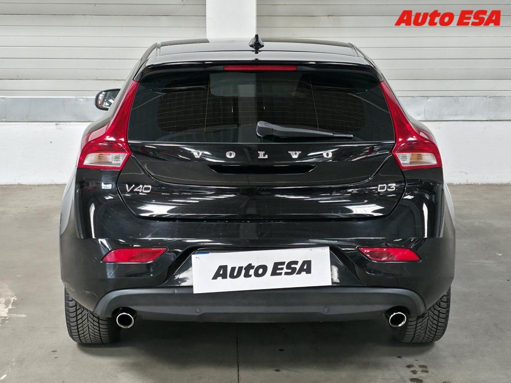 Volvo V40, 2.0. - fotka 5