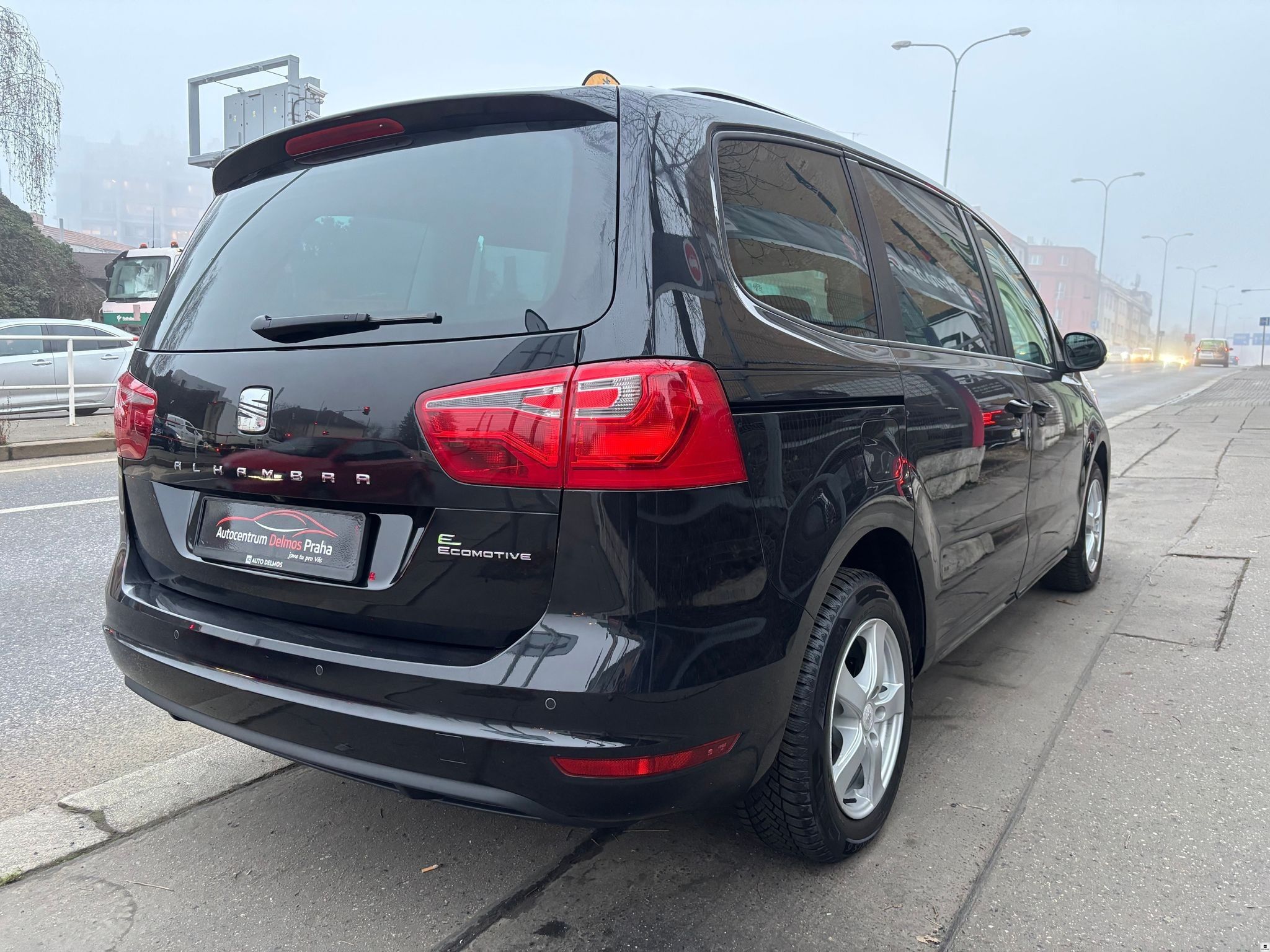 Seat Alhambra, 2.0TDi-103kW/STYLE/7MÍST/MAN6/ - fotka 6