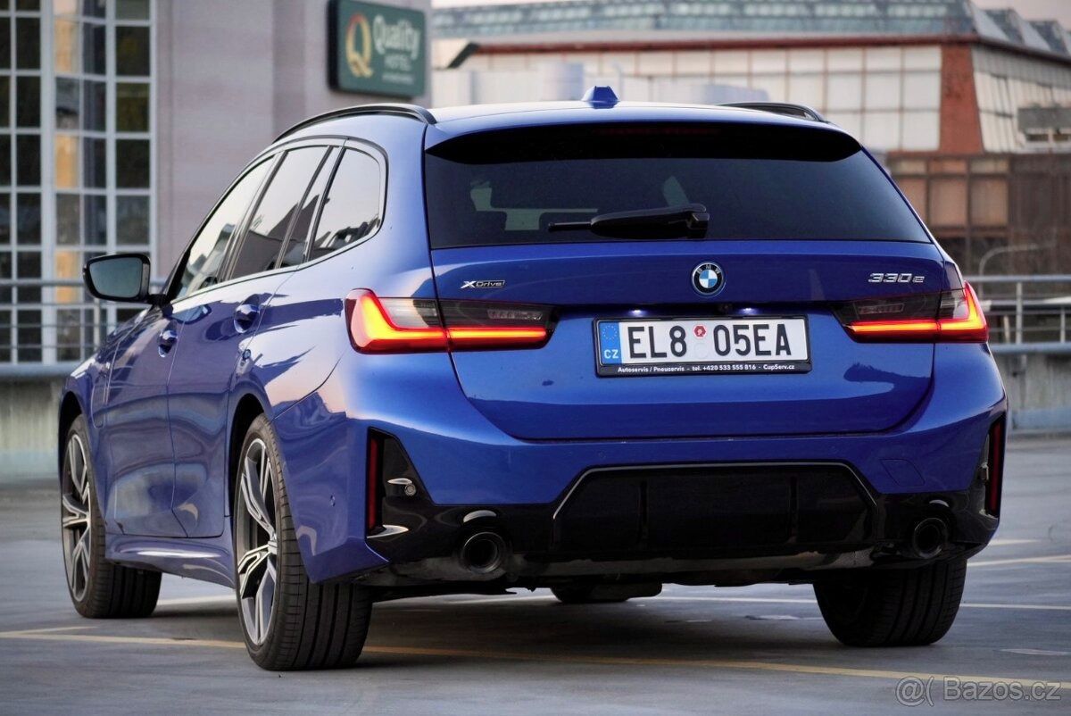BMW Řada 3, 330e xDrive Touring M PRO - fotka 4