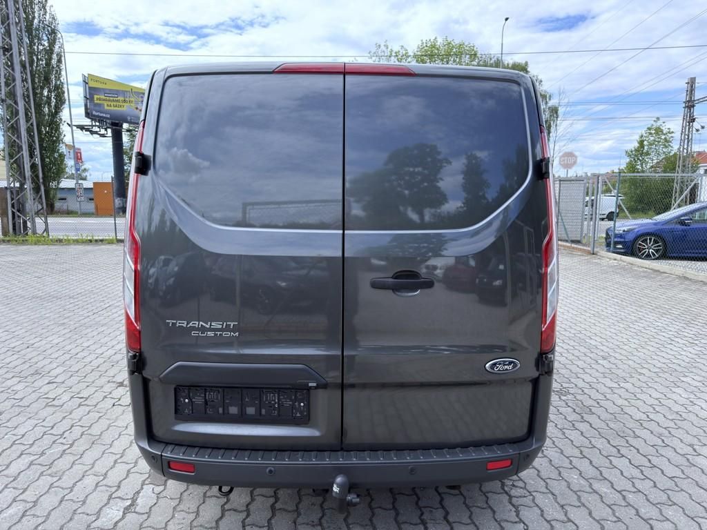 Ford Transit Custom, 2.0 TDCi 96 kW 6 míst - fotka 4