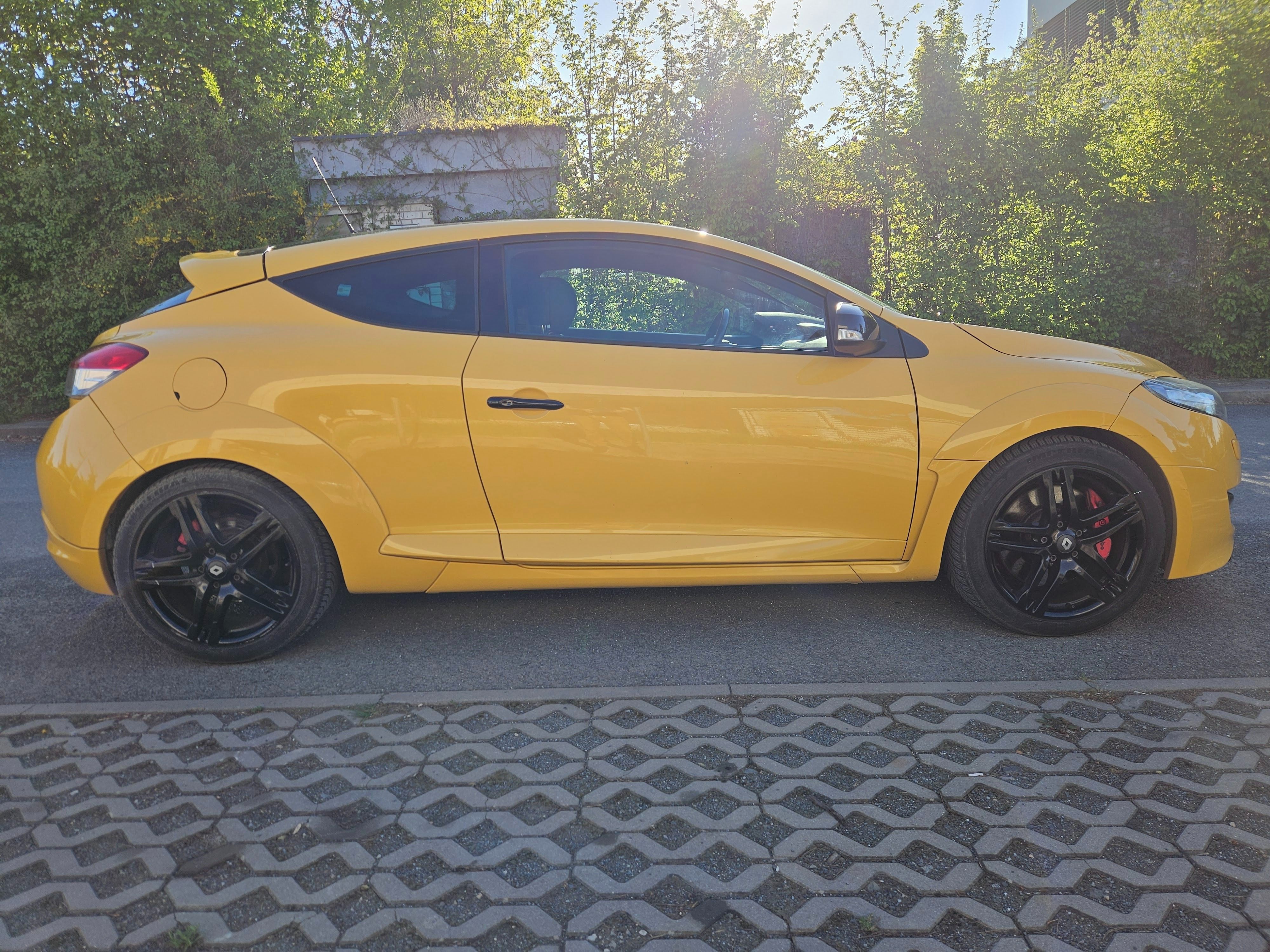 Renault Mégane, RS, 300 koní - fotka 4