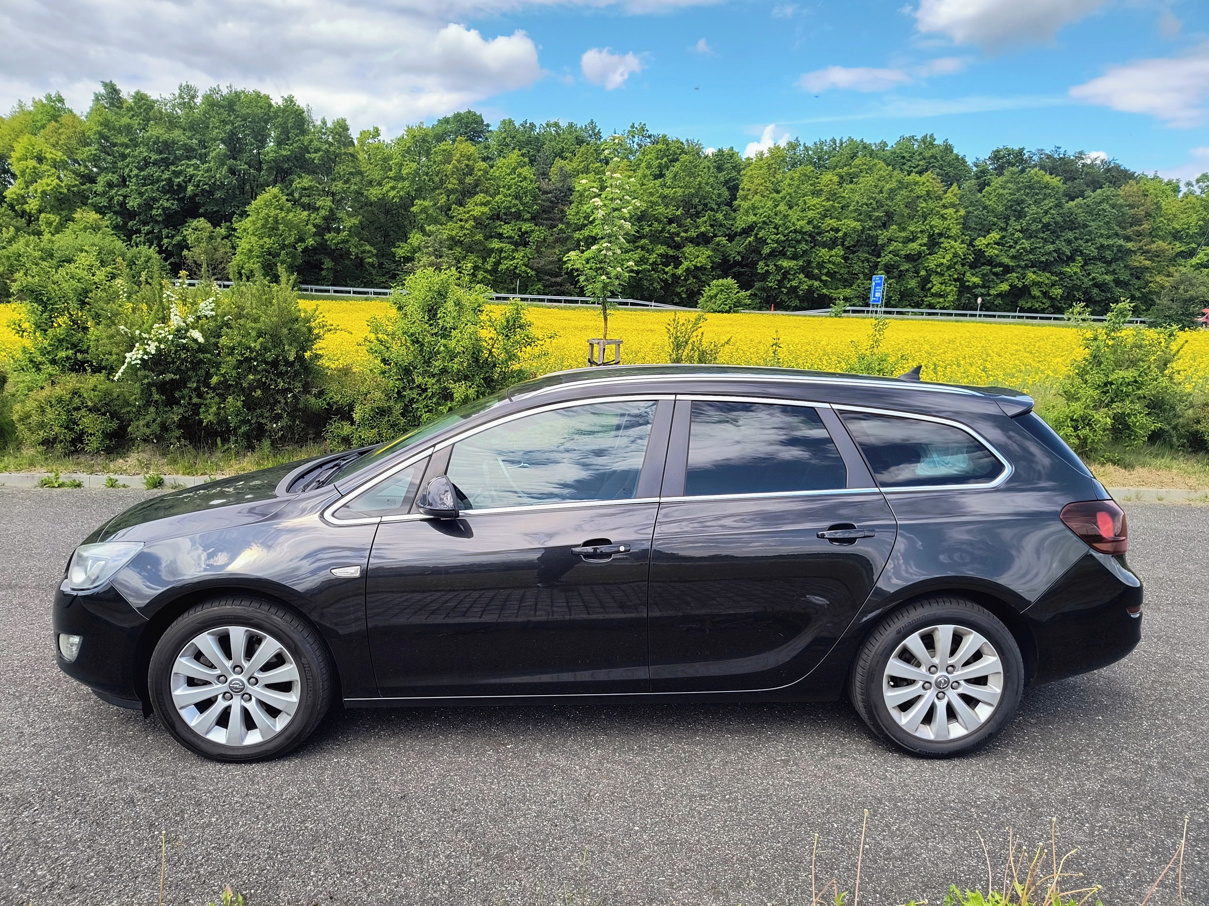 Opel Astra, 2.0CDTi 121kw EXCLUSIVE - fotka 2