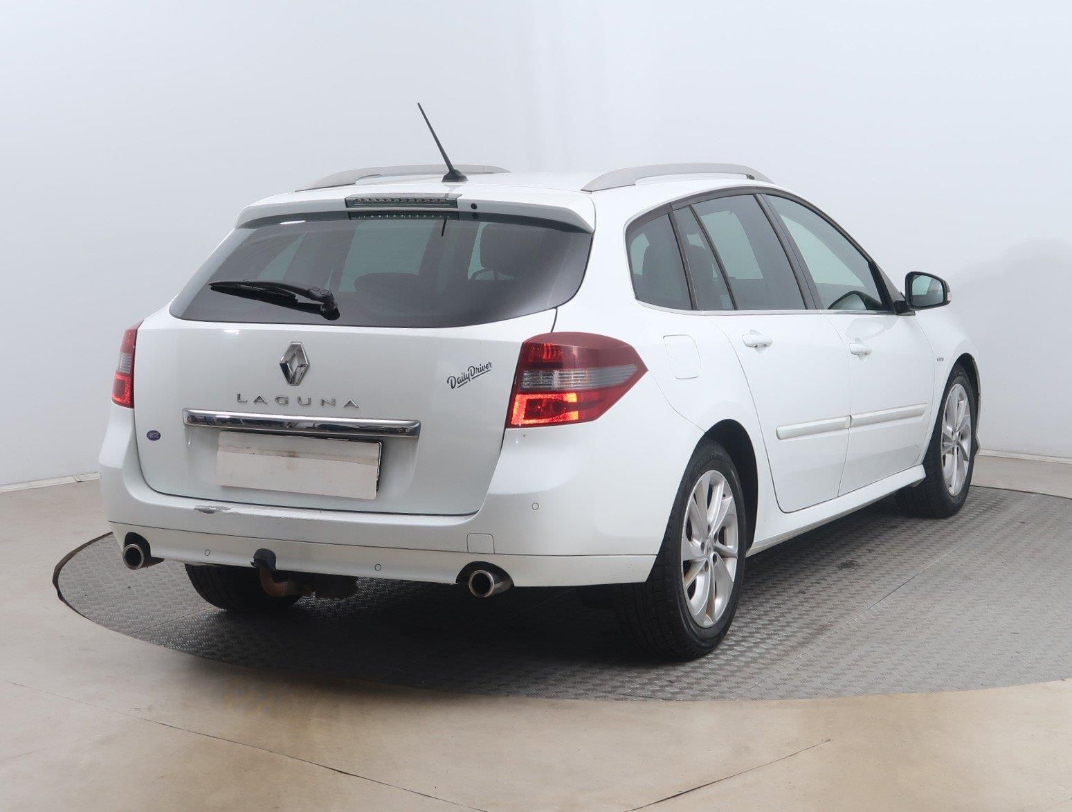 Renault Laguna, 2.0 dCi, Navi, Kožené sedačky - fotka 5
