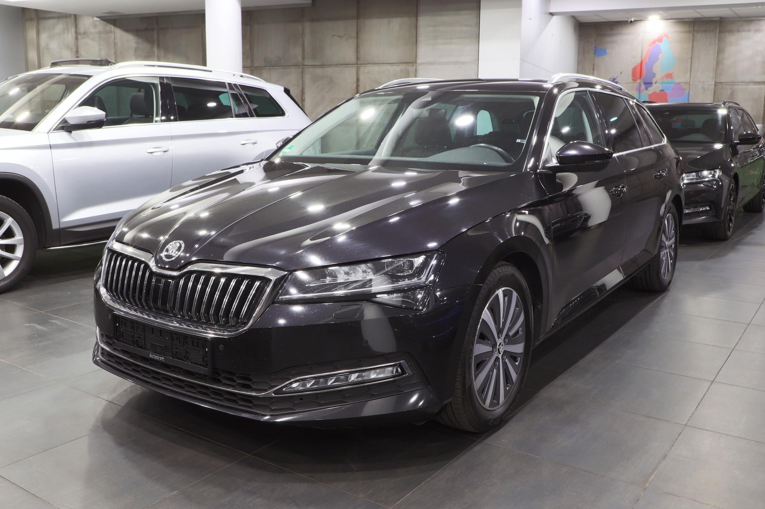 Škoda Superb, Style 2.0 TDI 147kW DSG - fotka 2