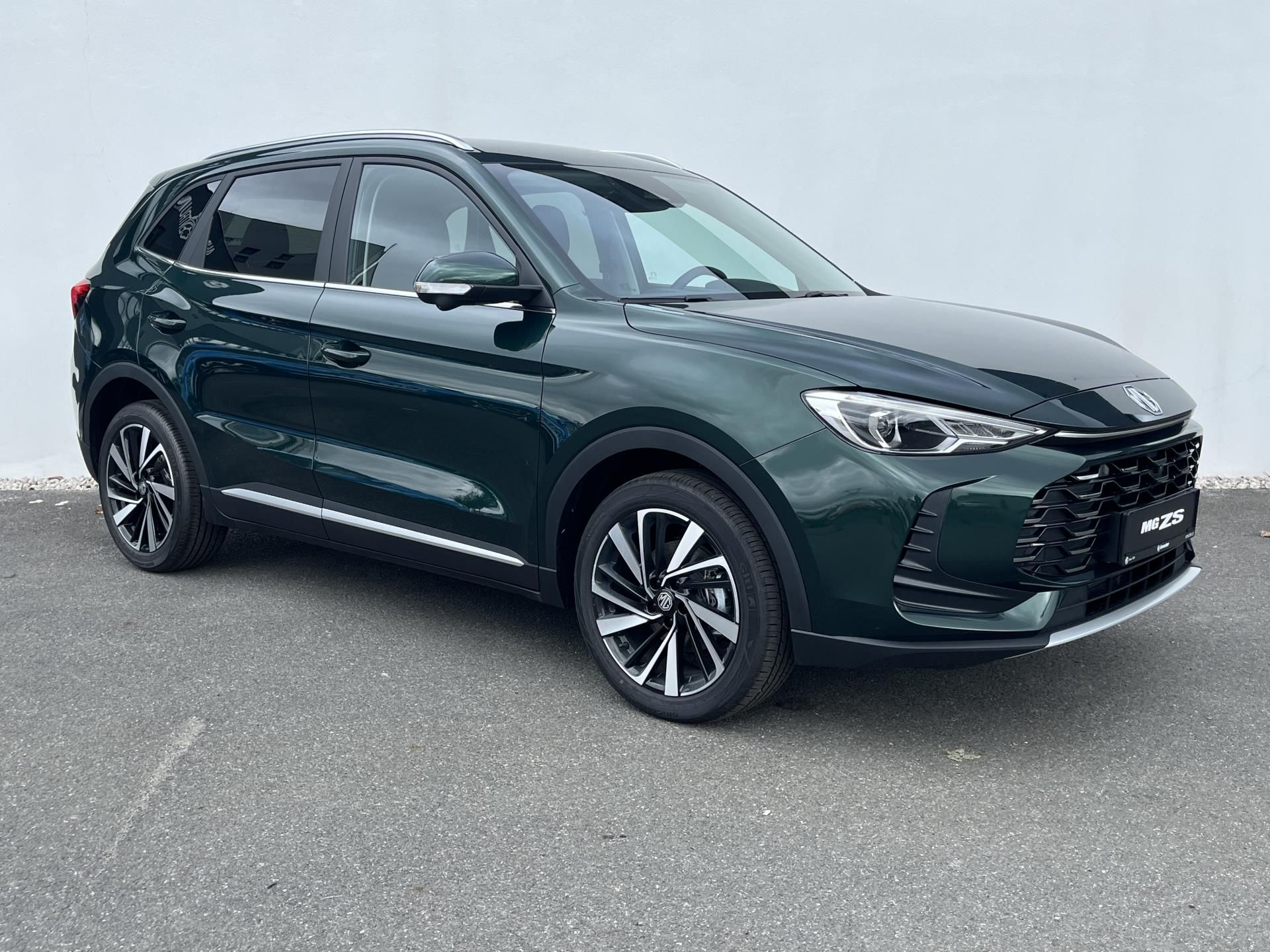 MG ZS, 1.5 Hybrid / 145 kW EXCLUSIVE