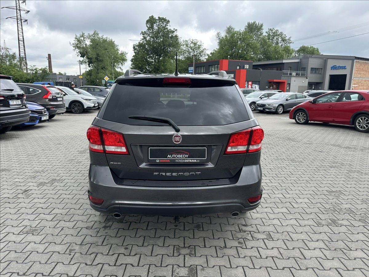 Fiat Freemont, 3,6i V6 Black Code, AT, ČR!!! - fotka 4