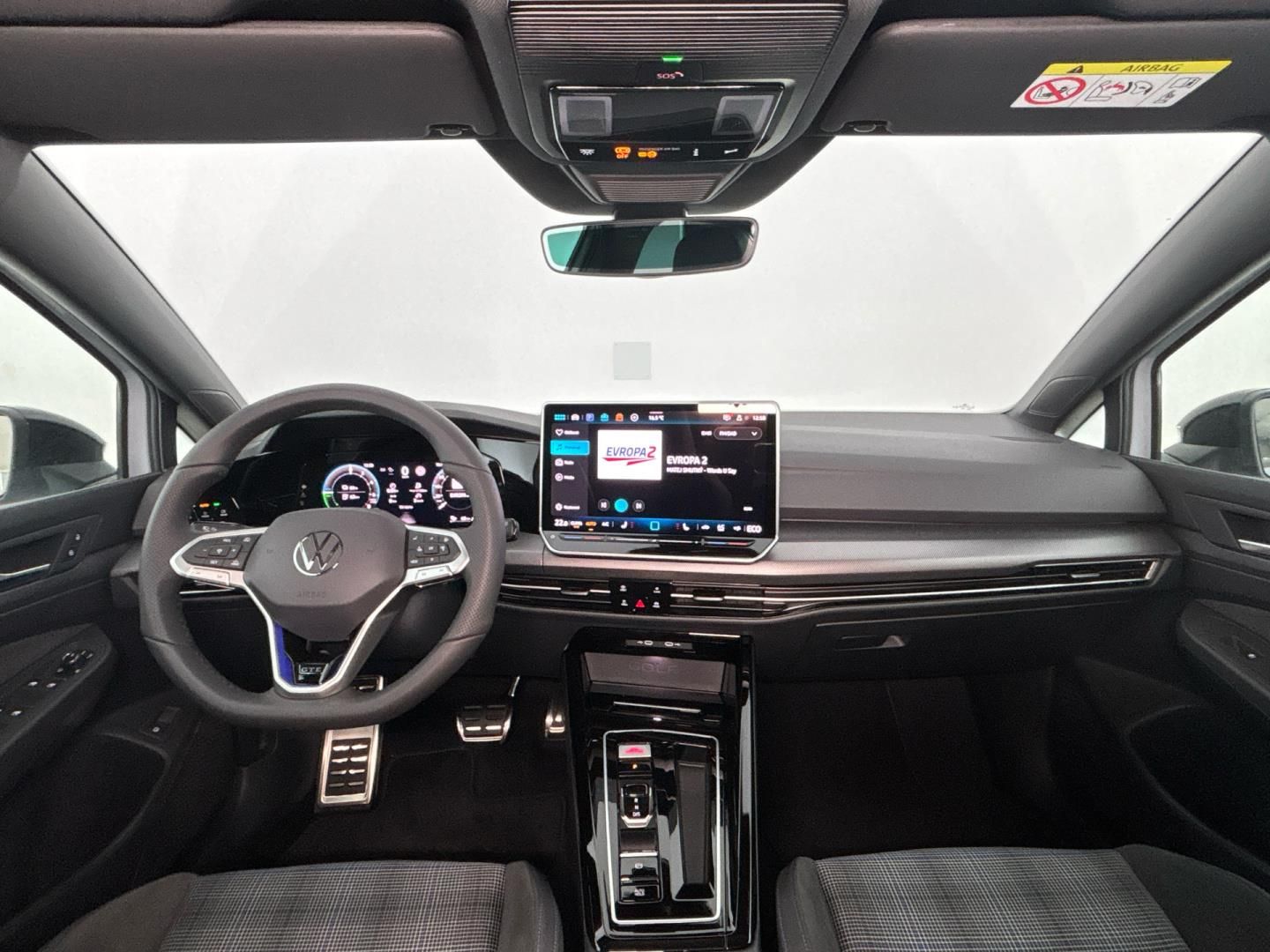 Volkswagen Golf, 1.5 TSI e-Hybrid / 200 kW GTE - fotka 5