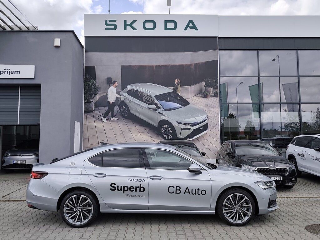 Škoda Superb, 2,0 TDI 142 kW DSG 4x4 - fotka 3