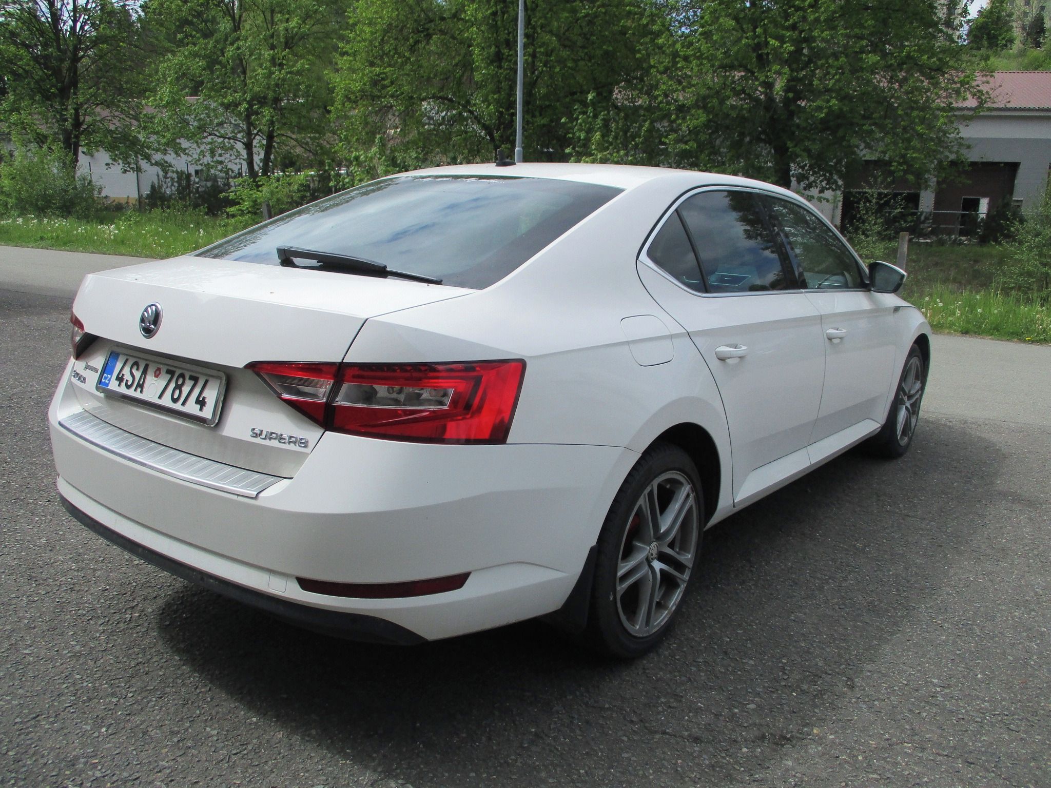Škoda Superb, III 2.0 TDi, nové STK - fotka 5