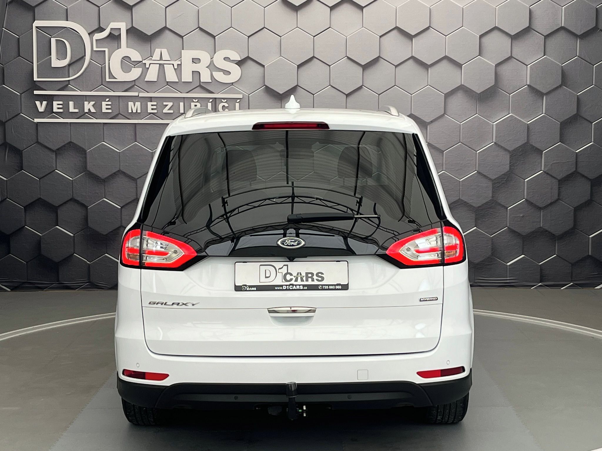 Ford Galaxy, 2.5 FHEV TITANIUM 7 míst LED - fotka 3