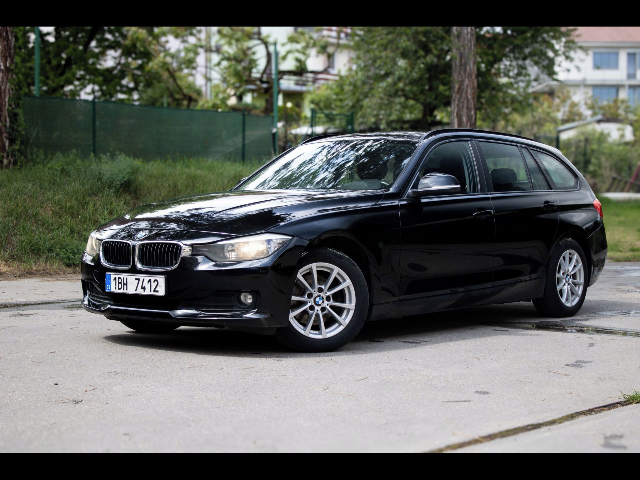BMW Řada 3, Nebourané, pravidelně servis