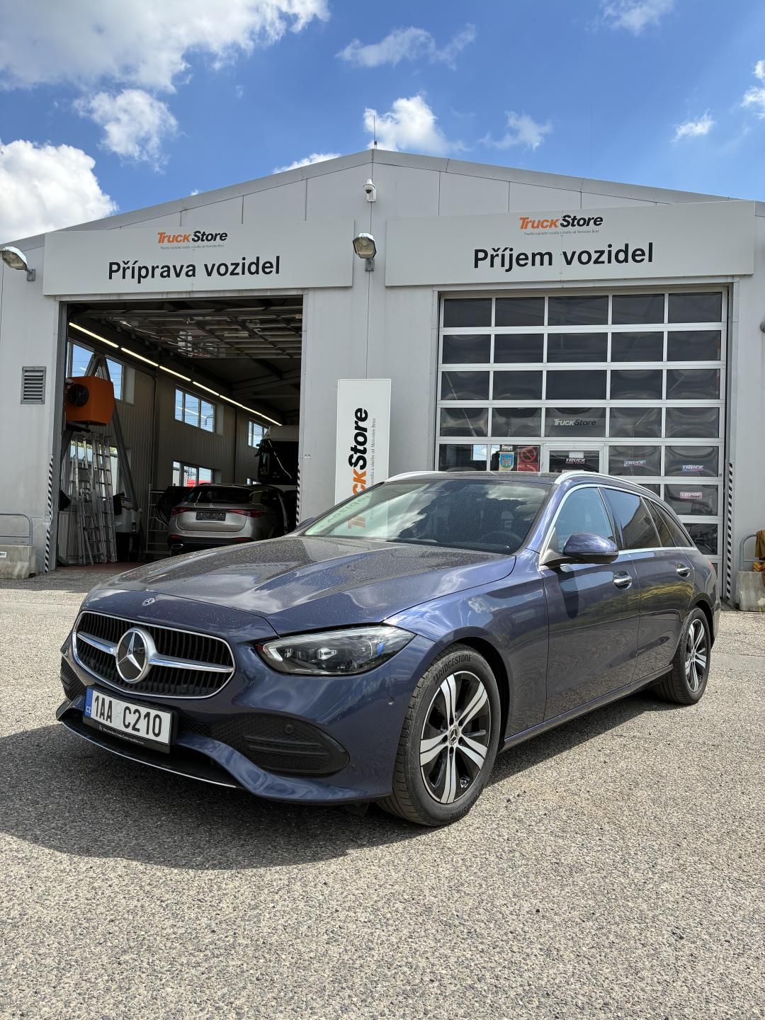 Mercedes-Benz Třídy C, C 220d 4MATIC kombi - fotka 3