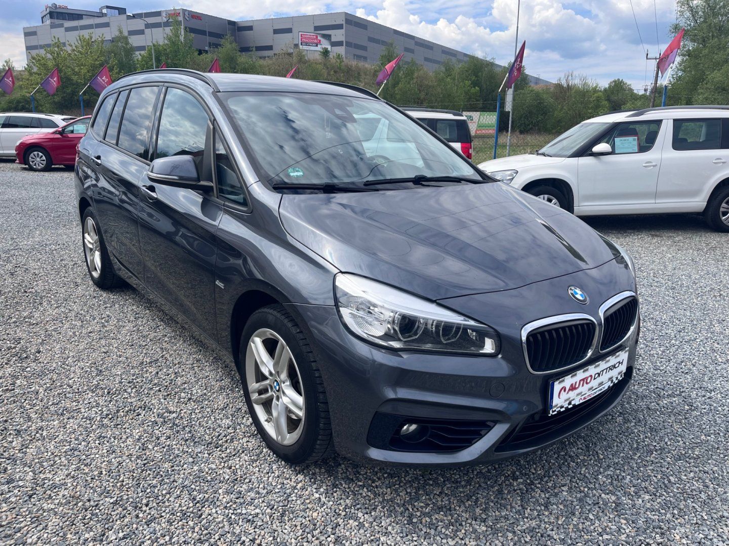 BMW Řada 2, 218d SPORT LINE GRAN TOURER - fotka 4
