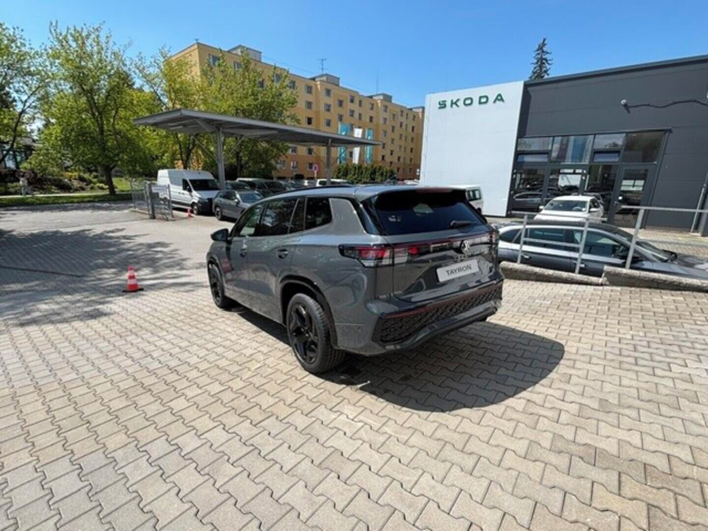 Volkswagen Tayron, R-Line 1,5 TSI 200 kW eHybrid - fotka 3