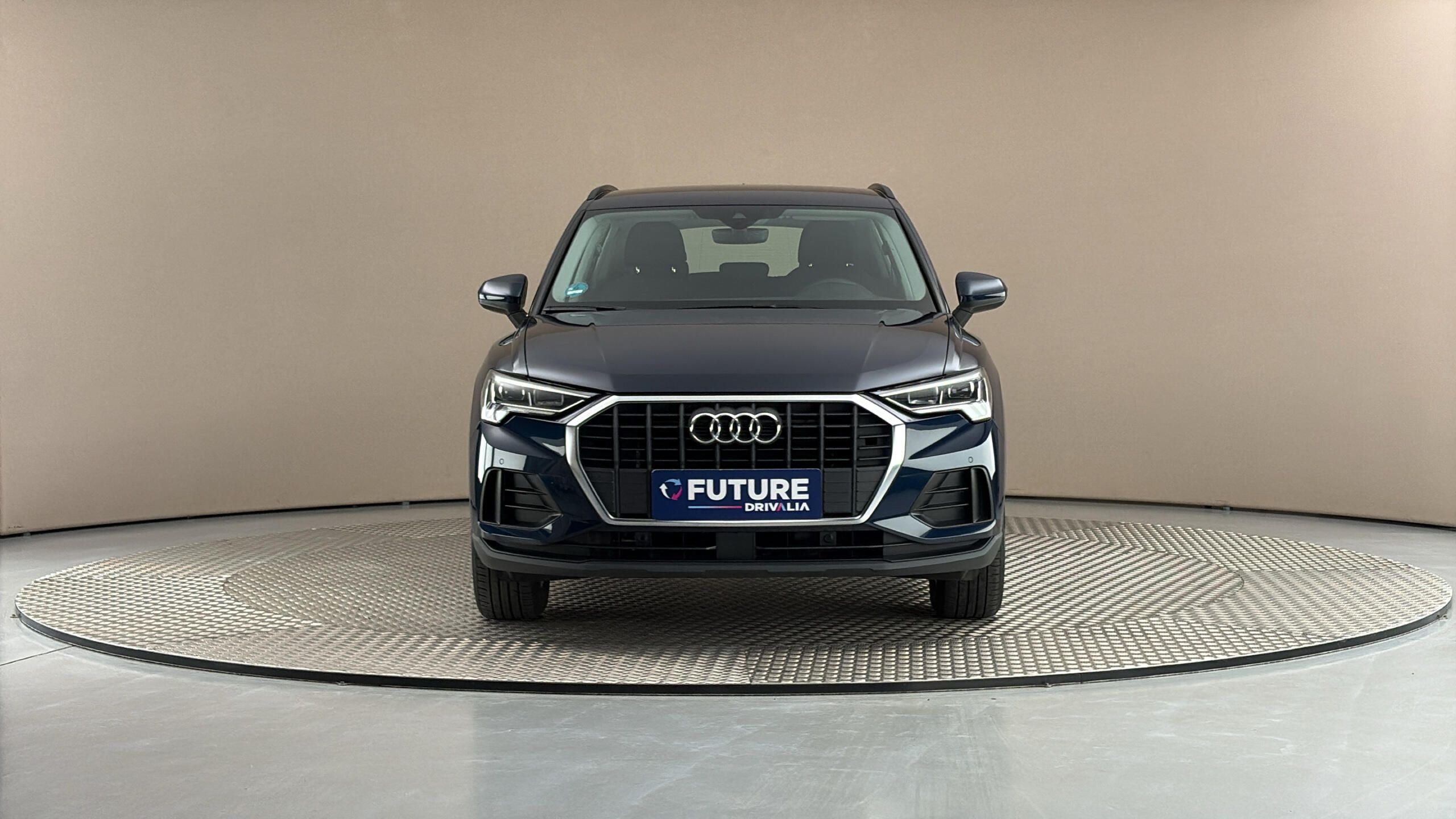 Audi Q3, 2.0 35TDI S Tronic - fotka 3