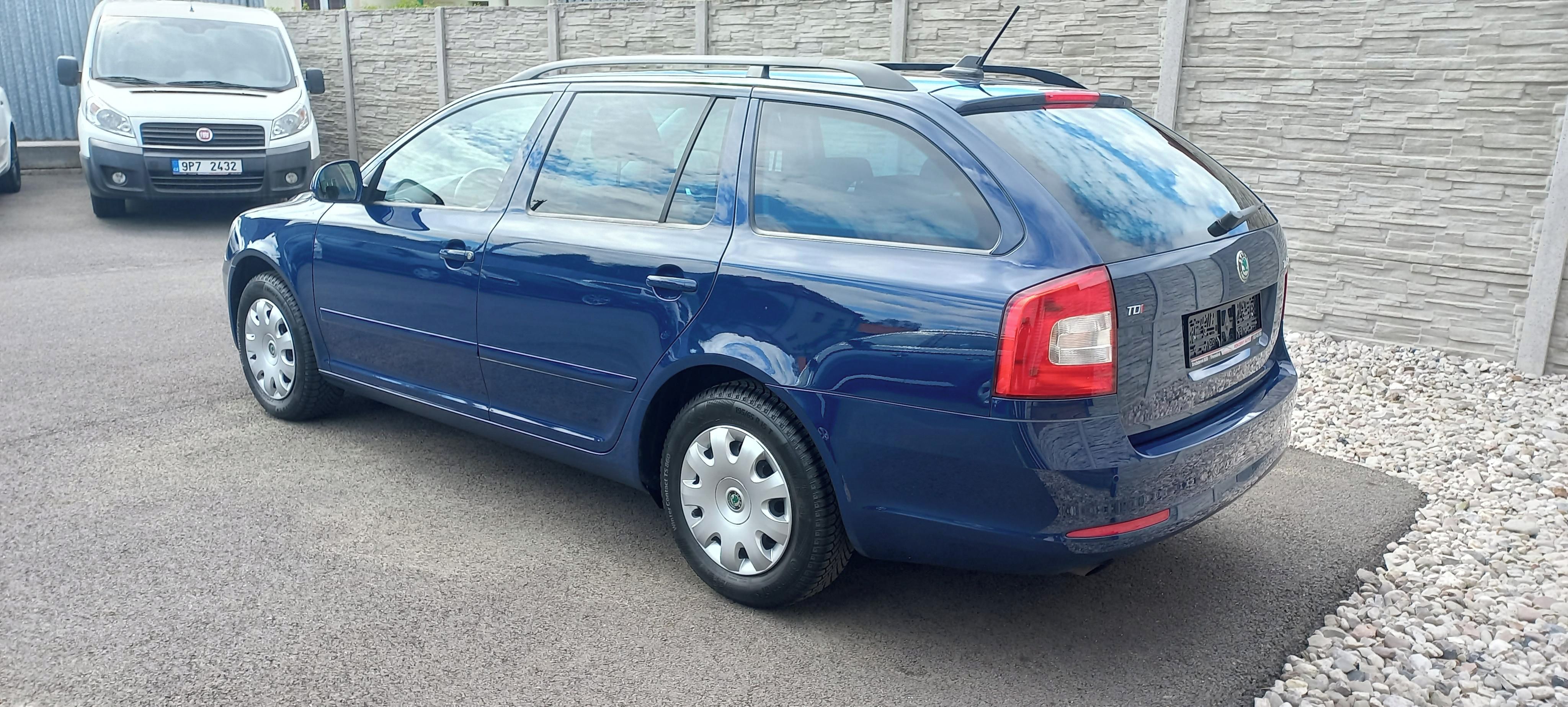 Škoda Octavia, 2.0 TDI 103kw CR  Navi, Pdc - fotka 5
