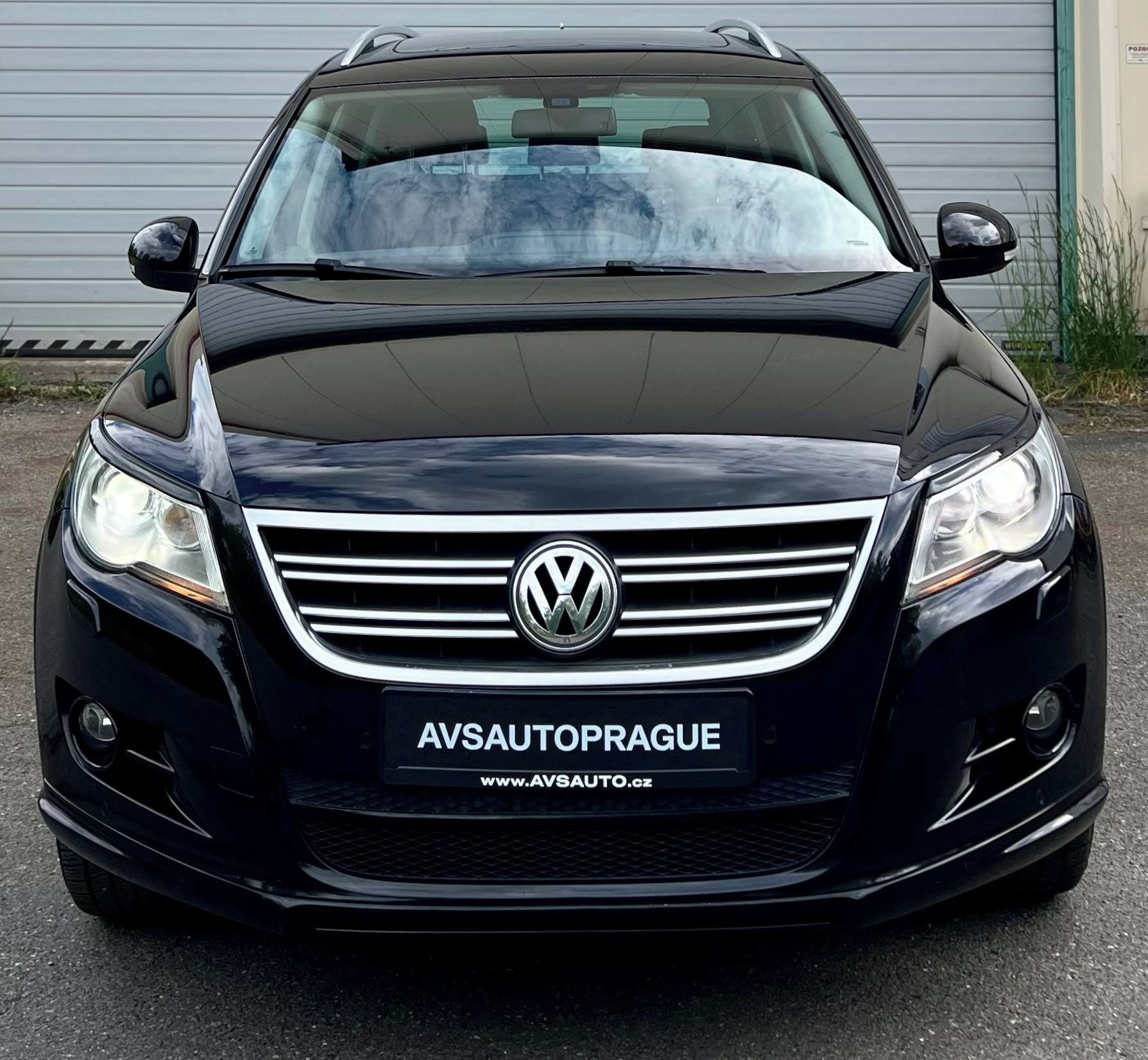 Volkswagen Tiguan, DSG R-LINE VÝBAVA NIZKY NAJEZD - fotka 2