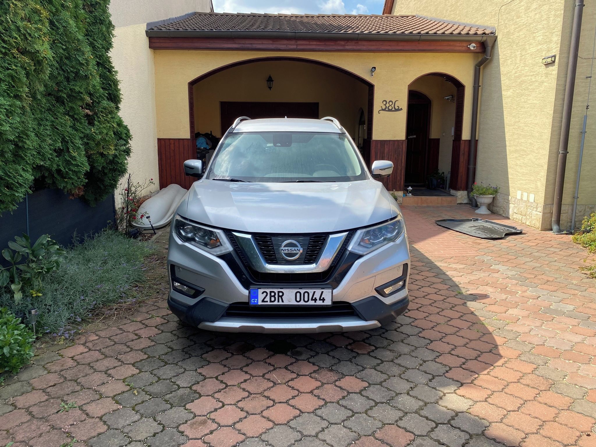 Nissan X-Trail, Tekna 1,6dCi 96kW - fotka 2