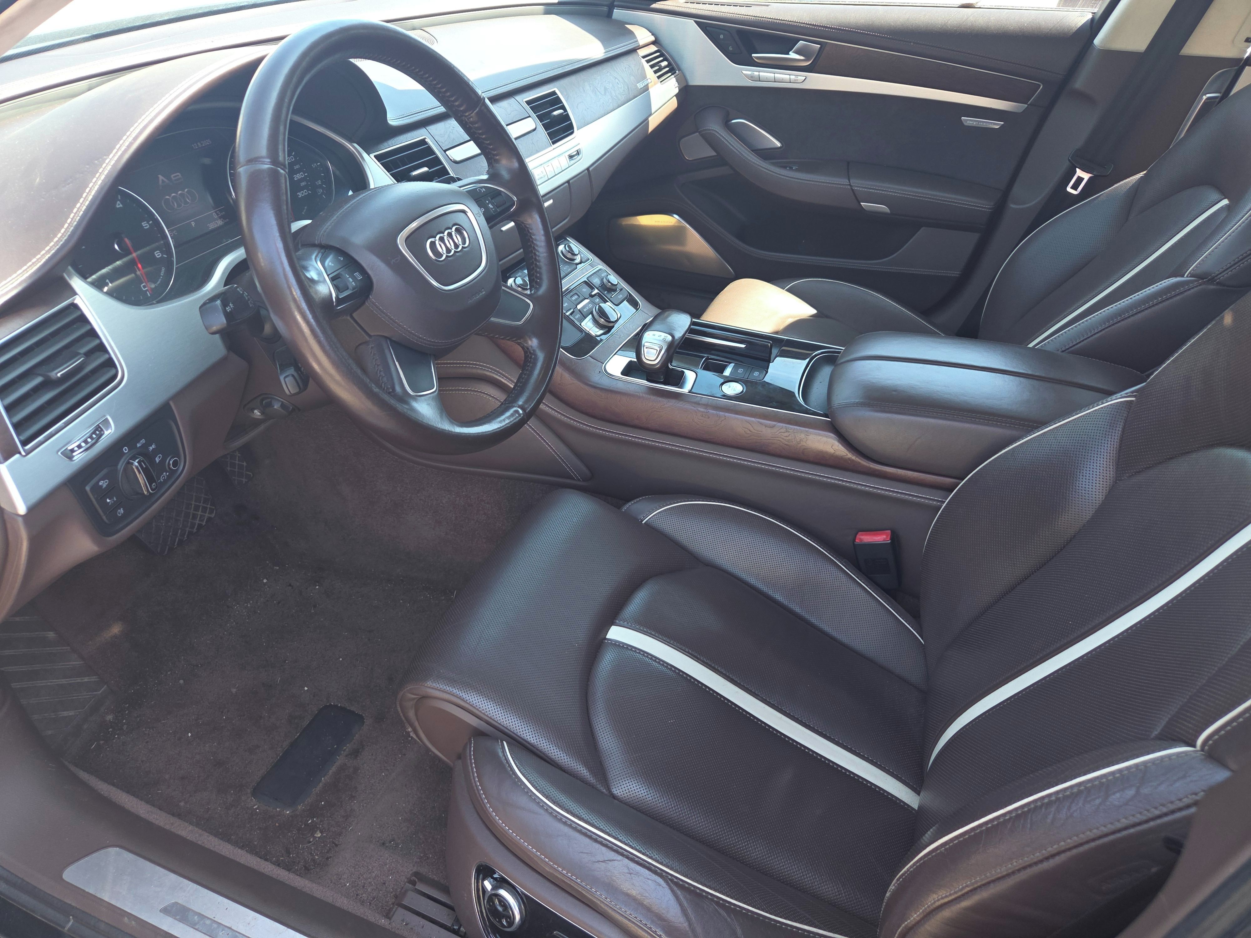 Audi A8 - fotka 6