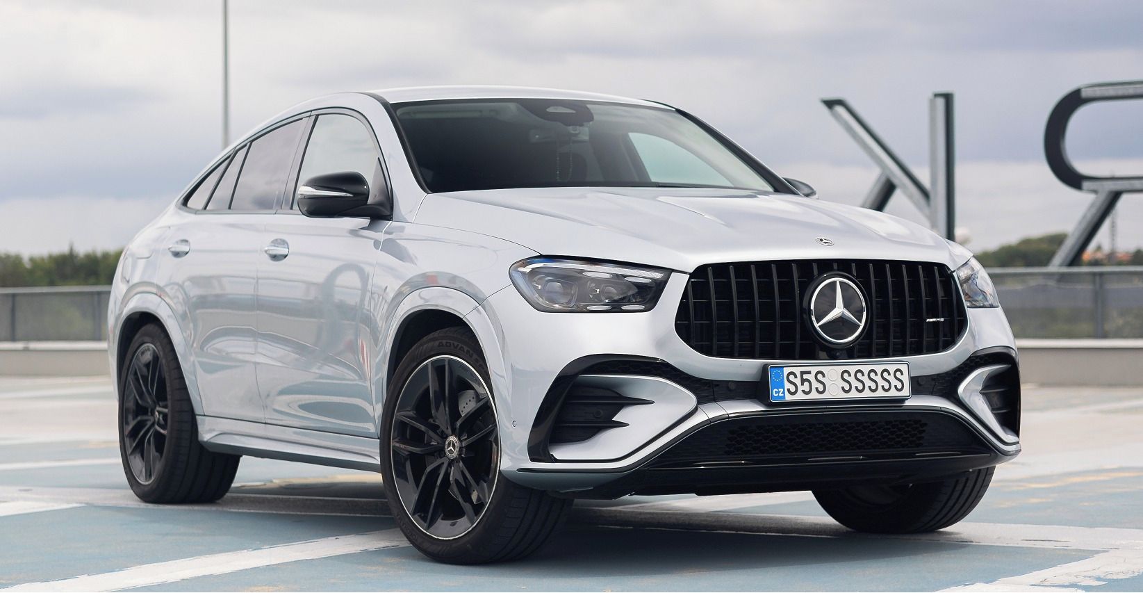 Mercedes-Benz GLE, 300d AMG, ČR, TOP STAV - fotka 2