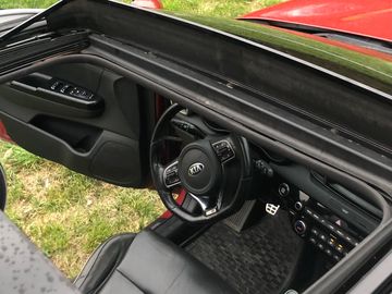 GT-line130kw,benzín,manuál,4x2