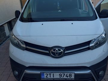 T.Proace, 2,0 D, 106kW, 6 míst