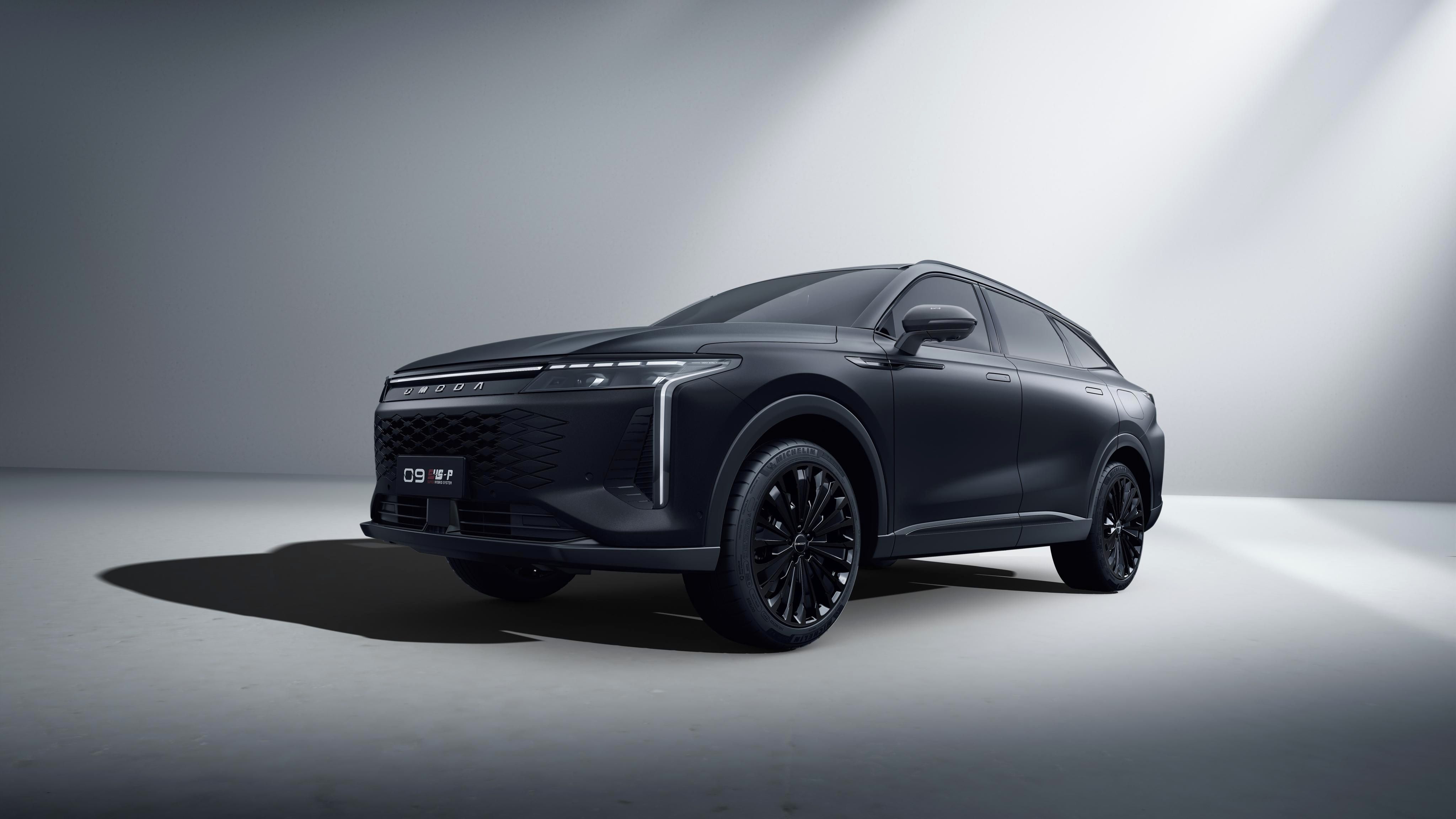 Omoda 9, Limited Black Edition - fotka 3