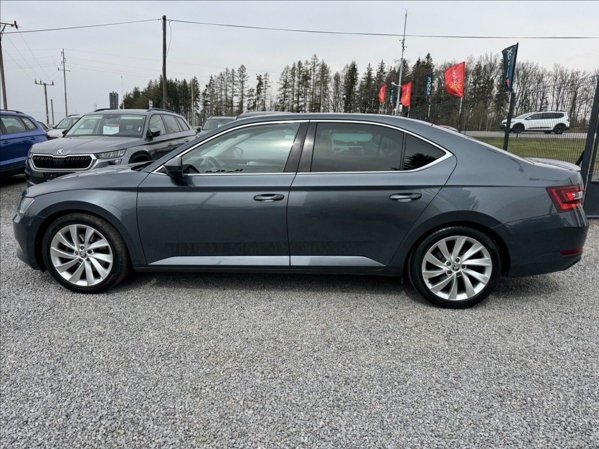 Škoda Superb, 1,6   TDI 88 W LED-NAVI - fotka 4
