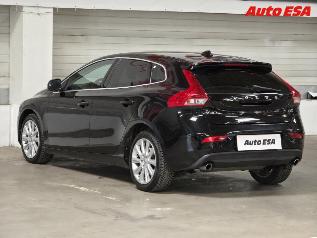 Volvo V40, 2.0. - fotka 4