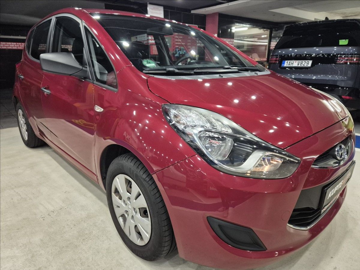 Hyundai ix20, 1,4 i  - Park senzory! - fotka 2