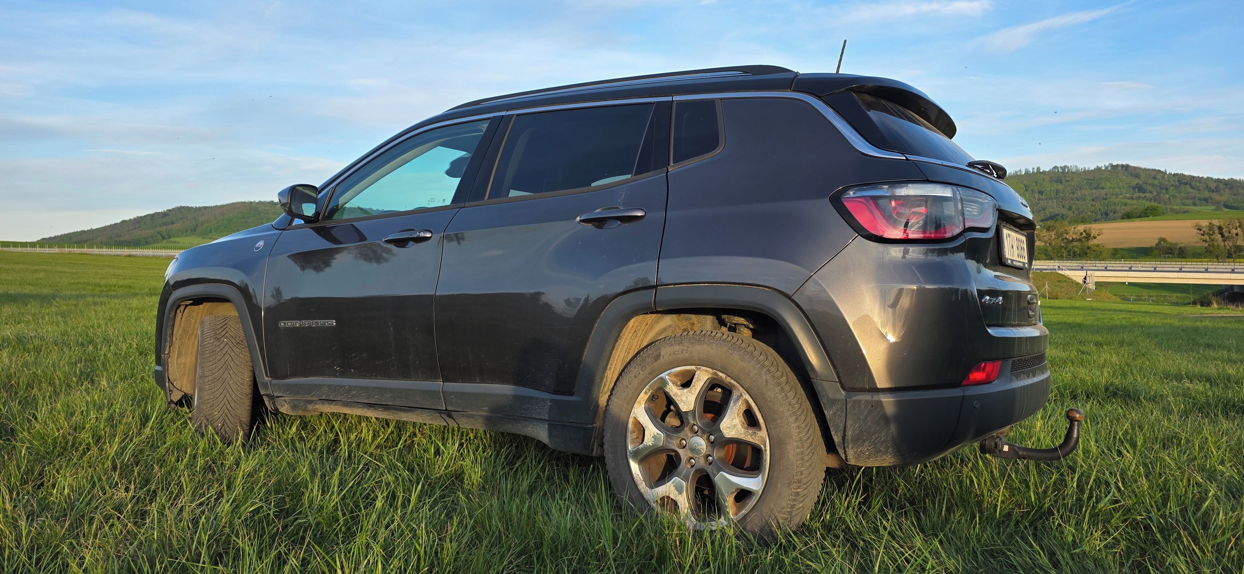 Jeep Compass, 1.4, 125kW, 4x4, Limited, TZ - fotka 2