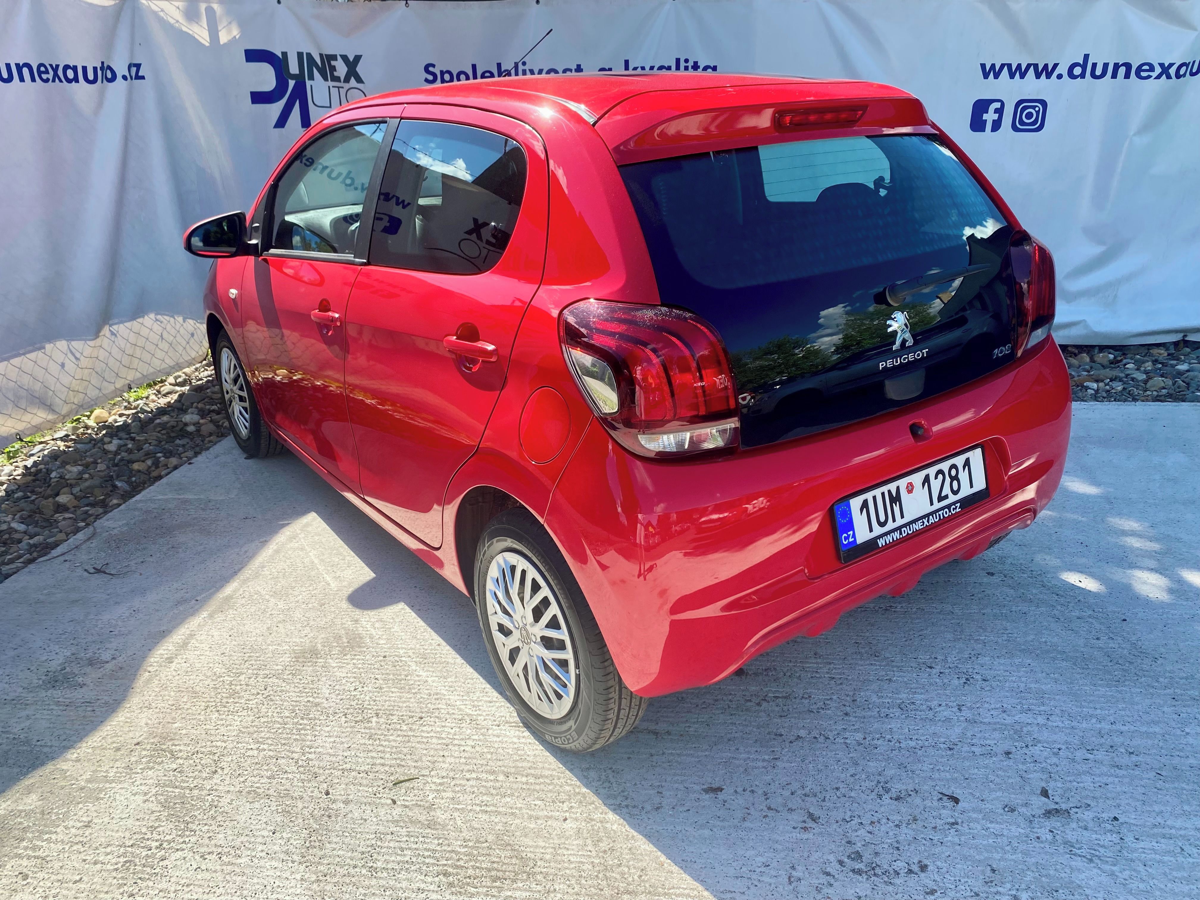 Peugeot 108, 1.0, 53 kW, 1.majitel - fotka 4