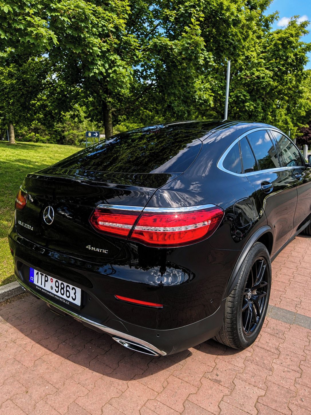 Mercedes-Benz GLC, Coupé 220d 4MATIC | 360° kamer - fotka 4