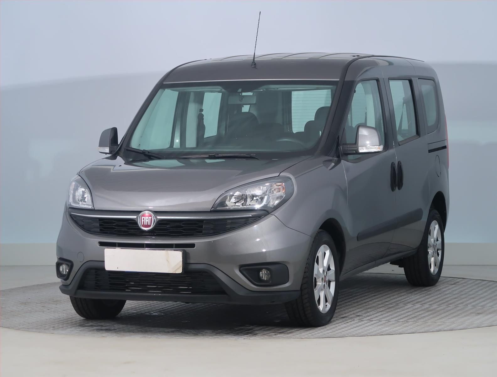 Fiat Dobló, 1.6 MultiJet, 5Míst, Klima, ČR - fotka 2