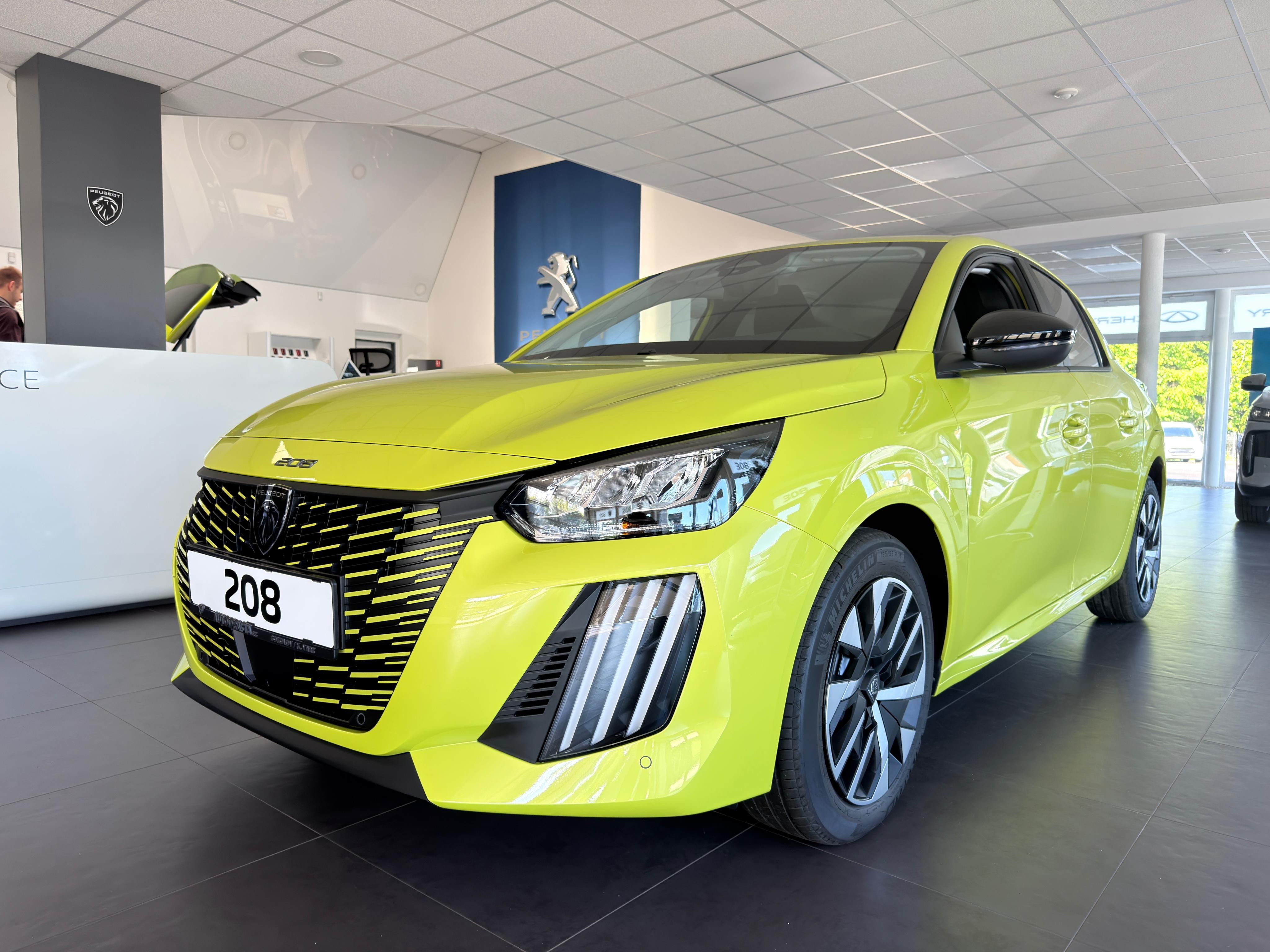 Peugeot 208, BUSINESS Turbo 100 MAN6
