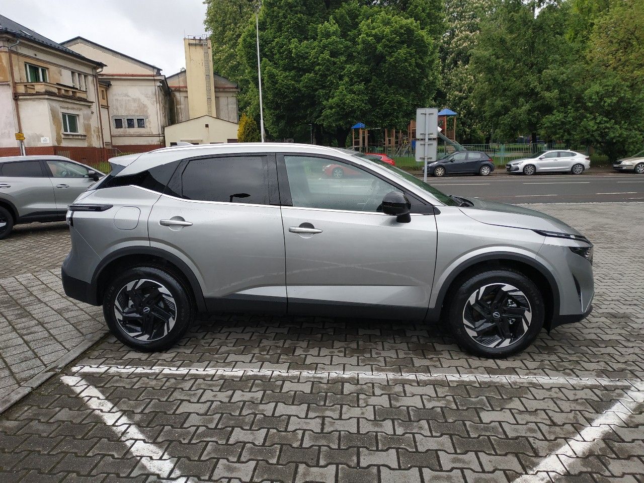Nissan Qashqai, 1.3T mHEV AT,2WD, SKLADEM - fotka 4