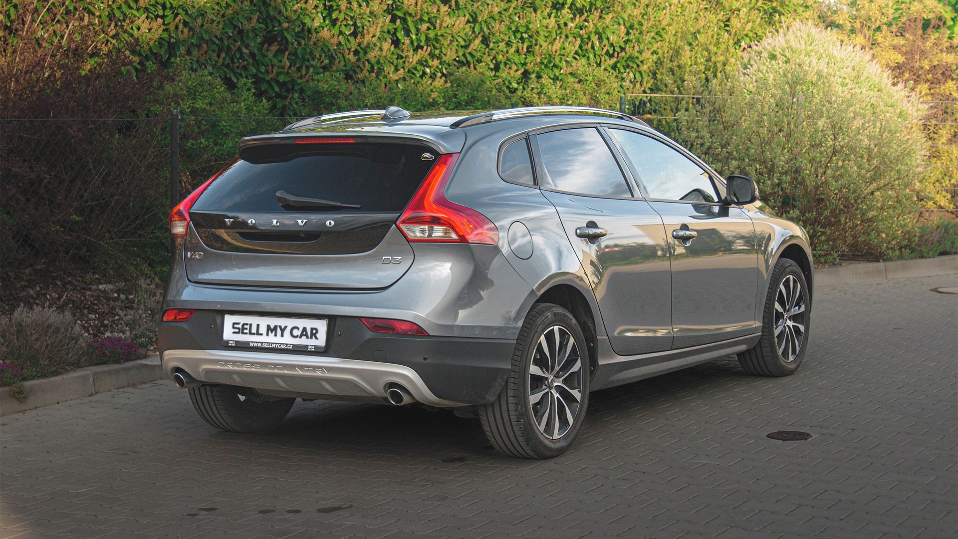 Volvo V40, CC D3 2,0/110kW Nezávislé top. - fotka 5