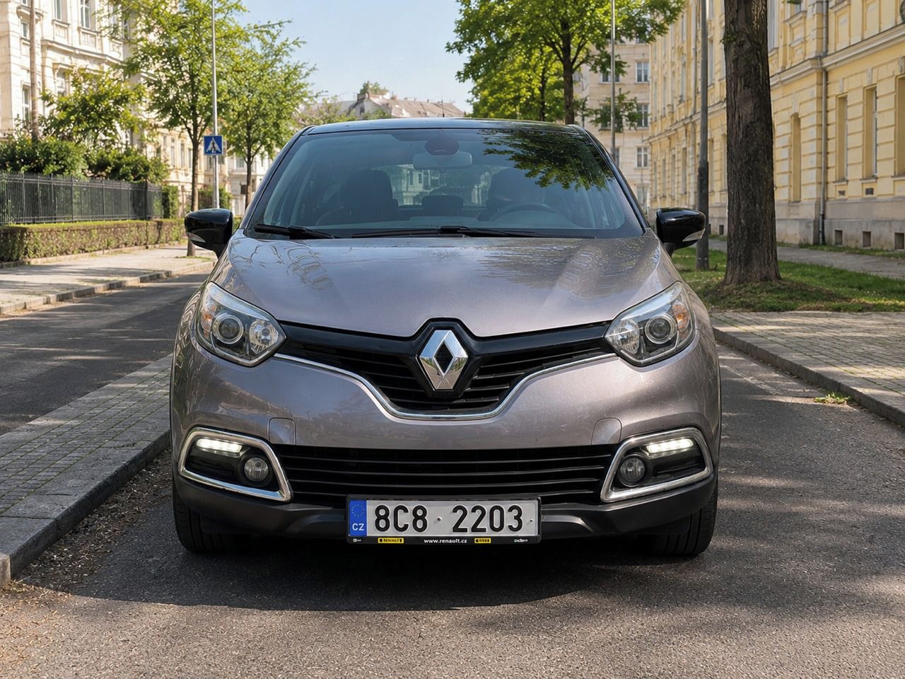 Renault Captur, 12000 km, STK 03/2028, 1.3 TCe - fotka 2