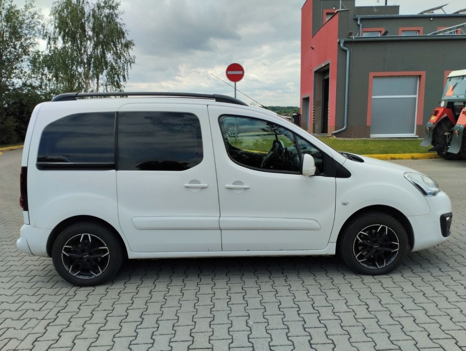 Citroën Berlingo, 1.6 HDi, 2x posuvné dveře - fotka 5